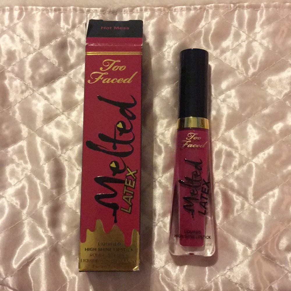 Too Faced  *Hot Mess*